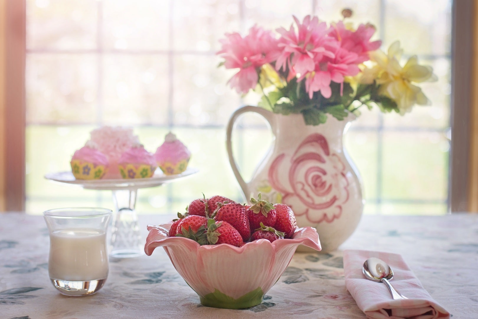 fruit-flower-petal-summer-meal-pink-711906-pxhere.com-min