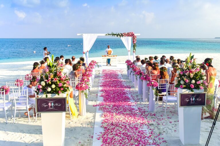 man-beach-sea-water-sand-ocean-1173447-pxhere.com-min