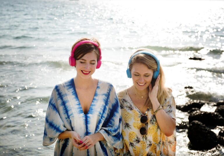 sea-water-nature-ocean-music-people-1389877-pxhere.com-min