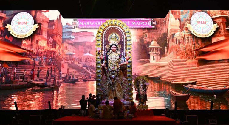 24ft Mahalaxmi Idol