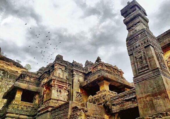 RMZ Supports Sopaan for AIKYAM 2025, strengthening its Commitment to India&apos;s Cultural and Heritage Conservation