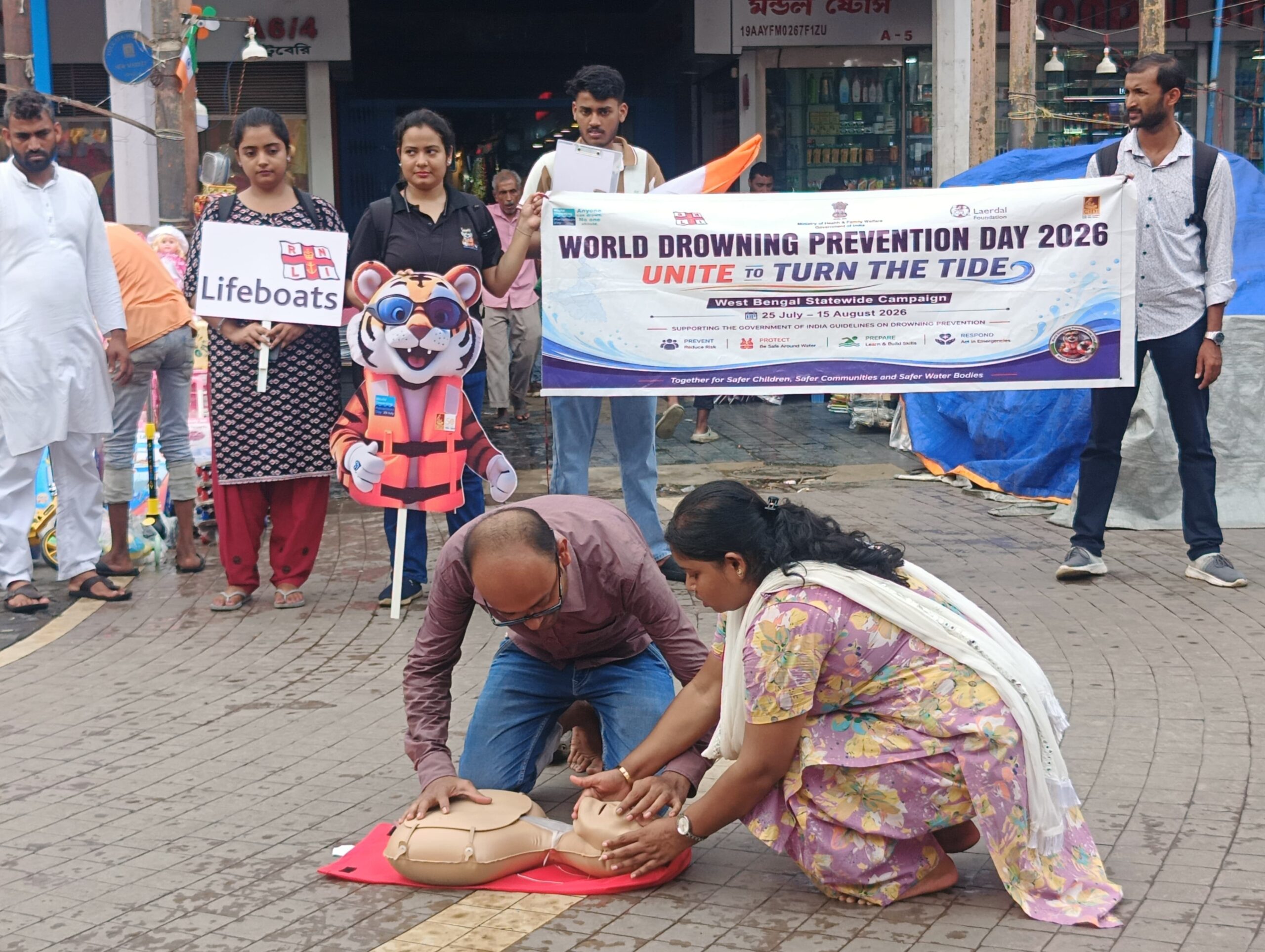 CINI Organises Street Drama in Kolkata to Raise Awareness on Drowning Prevention